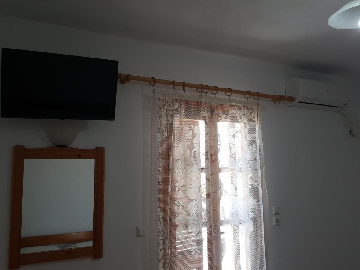 Aparthotel O Fotis à Ágios Prokópios Extérieur photo