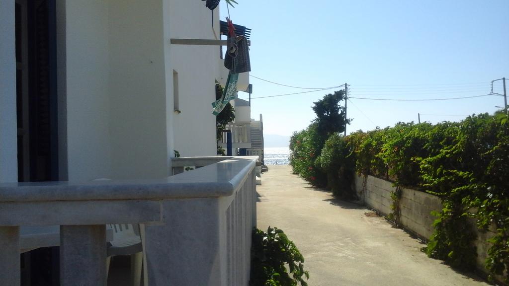 Aparthotel O Fotis à Ágios Prokópios Extérieur photo
