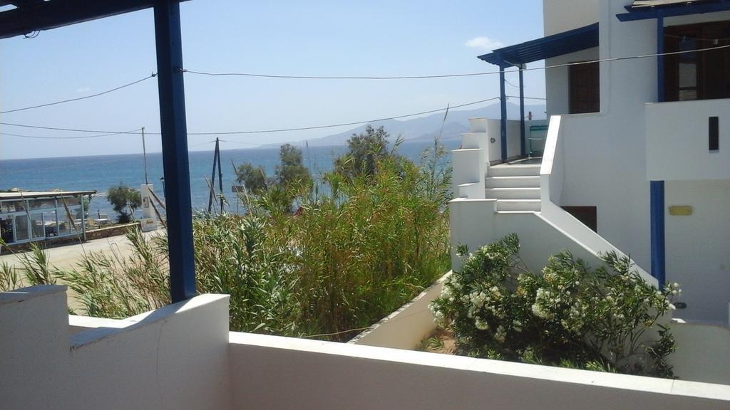 Aparthotel O Fotis à Ágios Prokópios Extérieur photo