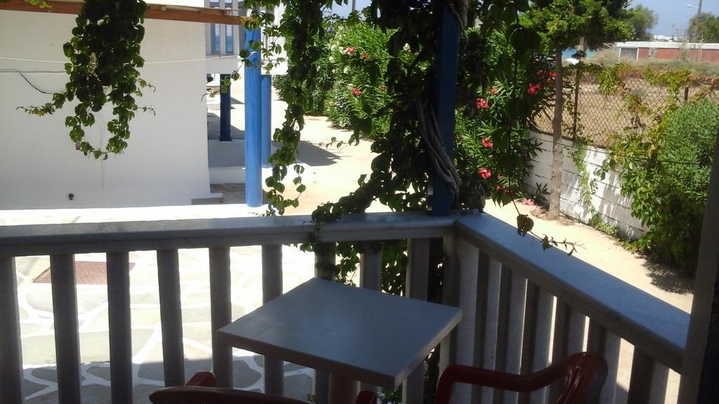 Aparthotel O Fotis à Ágios Prokópios Extérieur photo