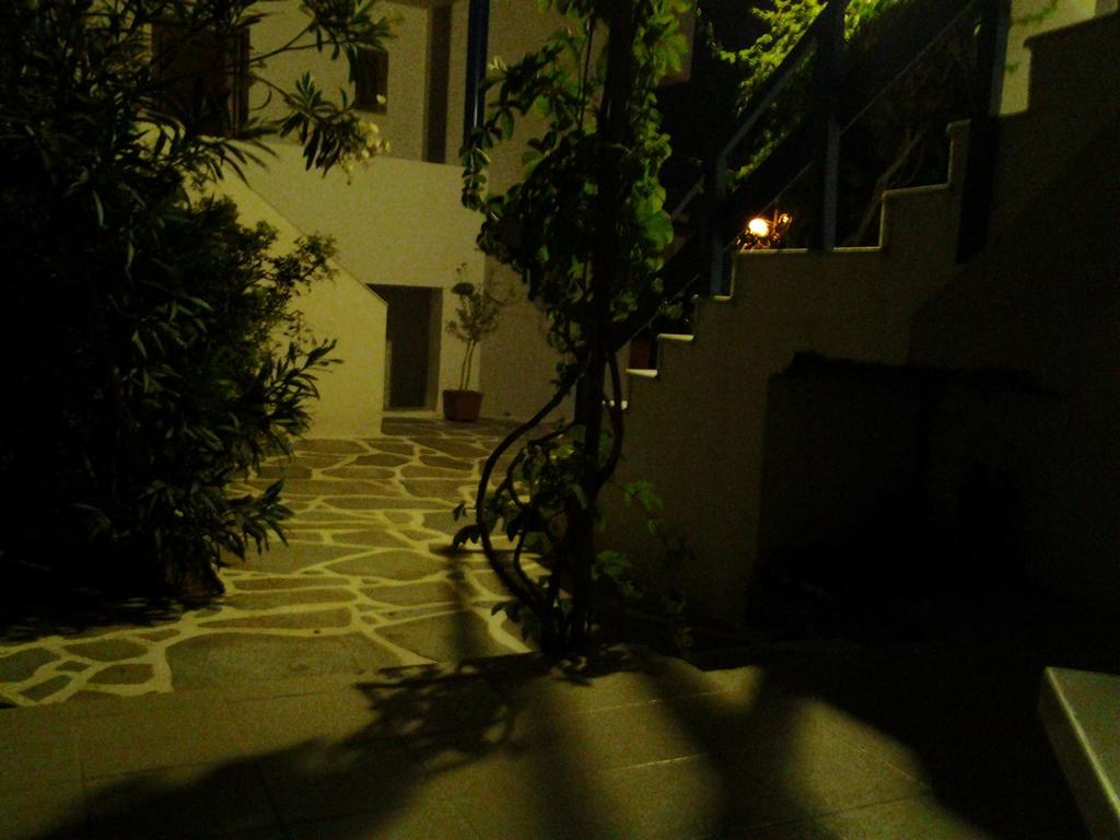 Aparthotel O Fotis à Ágios Prokópios Extérieur photo